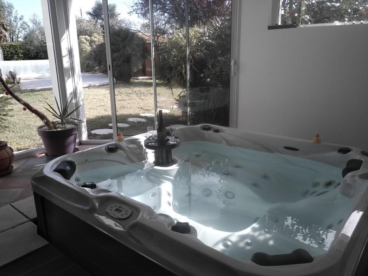 L'Eden Naturiste Spas Challans Luaran gambar
