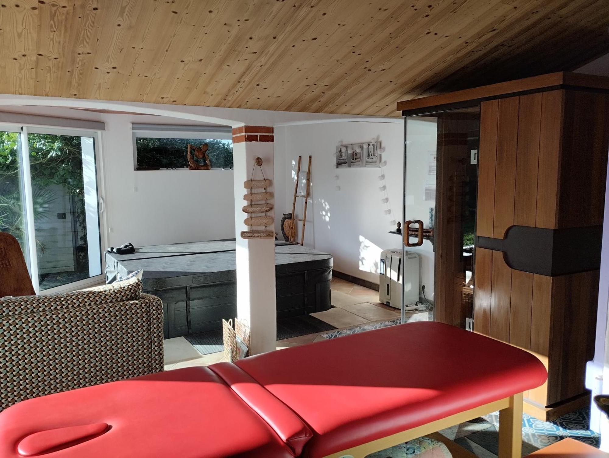 L'Eden Naturiste Spas Challans Bilik gambar